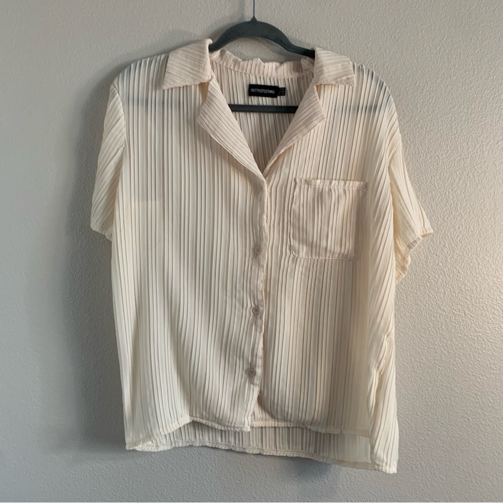 PrettyLittleThing Pleated Cream Blouse